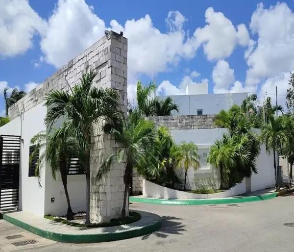 VENTA DE MARAVILLOSA CASA EN CIRCUITO TIKAL, QUINTANA ROO