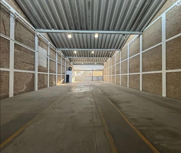 Bodega en Renta en Nuevo México, Zapopan: Ubicación Estratégica sobre Avenida Principal