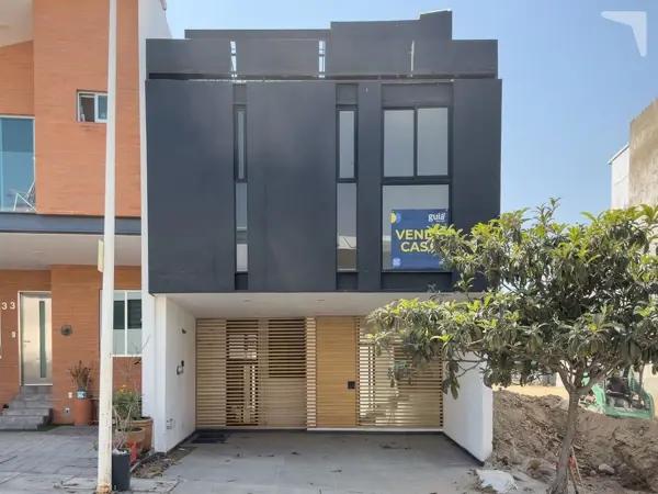 Casa en Venta en Coto Madeiras 2, Zapopan, Jalisco