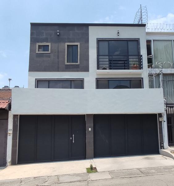 Casa en Venta en Ciudad Satelite, Naucalpan de Juárez, México