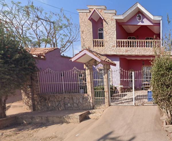 VENTA DE FABULOSA CASA EN EL ARENAL, JALISCO