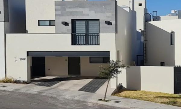 VENTA DE MARAVILLOSA CASA EN MONTICELLO, CHIHUAHUA