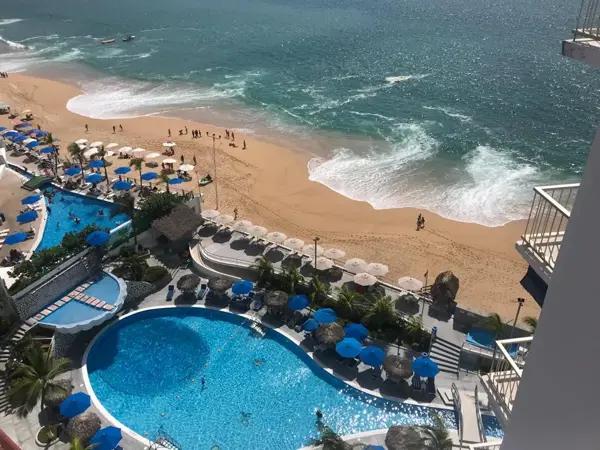 $$Departamento con fantástica vista y acceso a la playa, en la bahía de Acapulco de Juárez, Guerrero