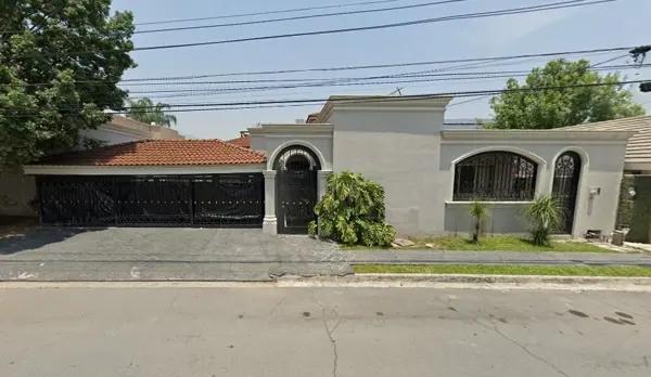 VENTA DE HERMOSA CASA EN SAN PEDRO GARZA GARCÍA, NUEVO LEÓN