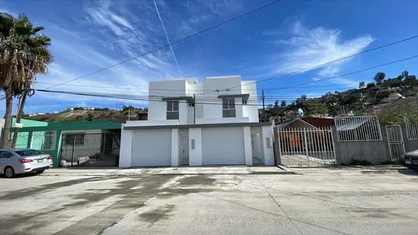 Casa en Venta en Rincón Dorado, Tijuana, Baja California
