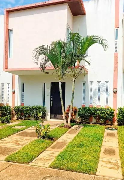 Casa en Renta en Dream Lagoons, Veracruz con Alberca y Seguridad