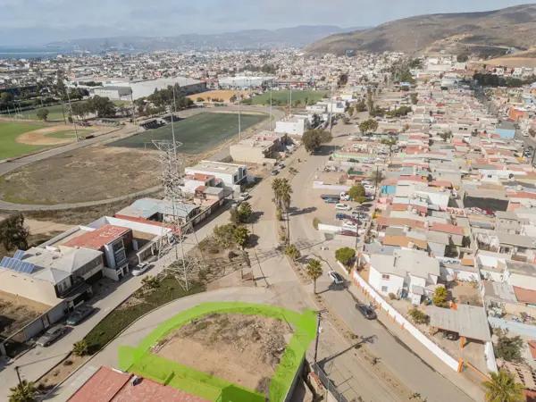 Terreno en Renta en Valle Dorado Sección Lagos, Ensenada, Baja California