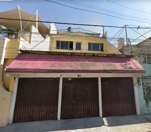 Casa en Venta en Metropolitana Tercera Sección, Nezahualcóyotl, México