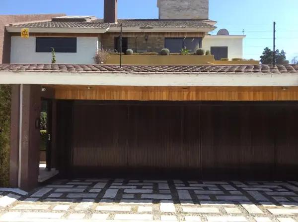 Casa Comercial en Renta en Cipres, Toluca, México - Amplia y Funcional