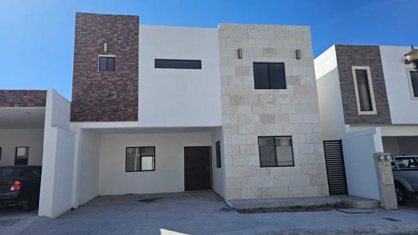 Casa en Venta en Privada Alameda, Arteaga, Coahuila de Zaragoza