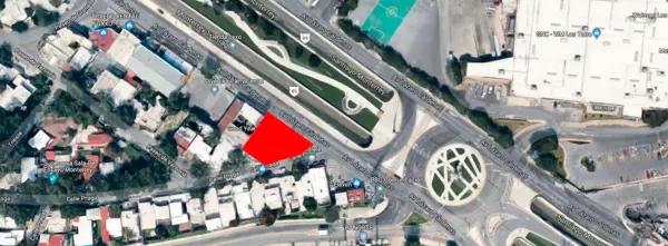 Local en Venta sobre Avenida Lázaro Cárdenas en esquina. Colonia Las Torres, Monterrey, Nuevo León