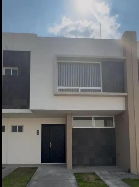 Casa en Renta en Paseo Arboleda, Toluca, México