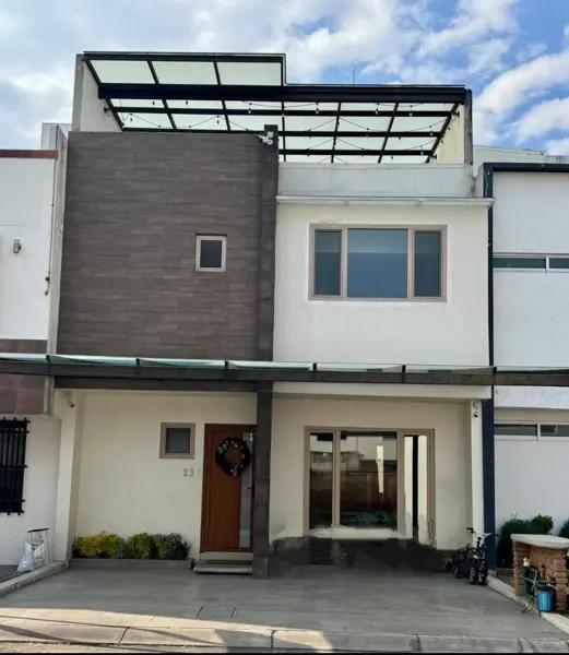 Casa en Renta en Fuentes de San José, Toluca, México