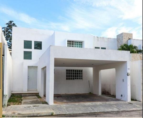 Bonita Casa en Venta en Altabrisa, Mérida, Yucatán