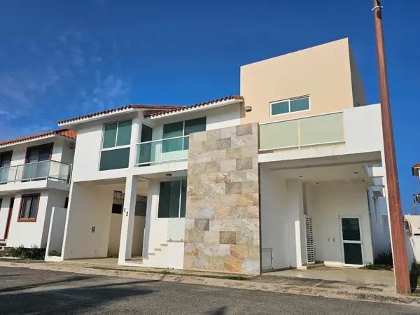 Casa en Venta en El Sendero Residencial, Alvarado, Veracruz de Ignacio de la Llave