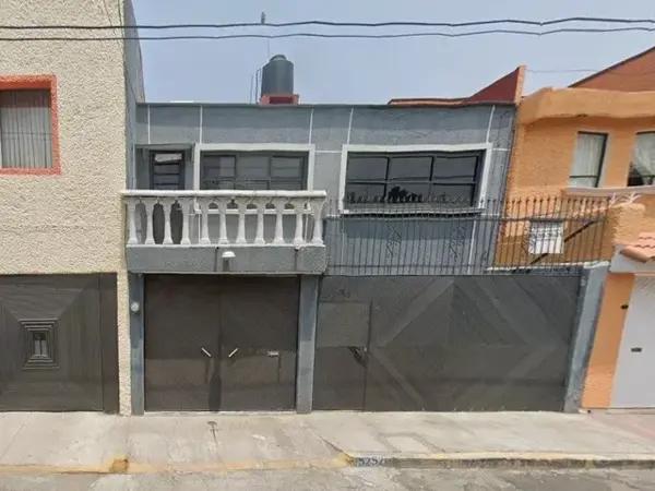 Casa en Remate en Nueva Vallejo, Gustavo A. Madero, Ciudad de México
