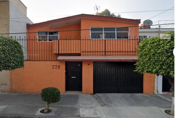 Hermosa Casa en Venta en Nueva Santa Maria, Azcapotzalco, Ciudad de México