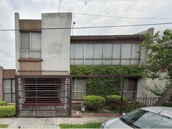 Agradable Casa en Venta en Mitras Norte, Monterrey, Nuevo León