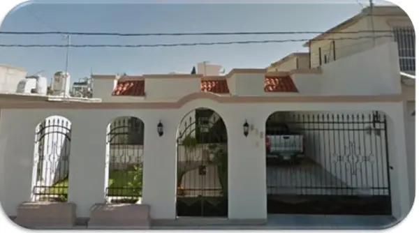 Casa en Venta en Imperial, Delicias, Chihuahua - Amplia Residencia de 3 Recámaras