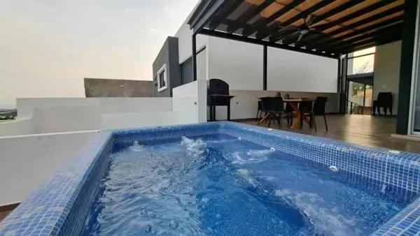 Moderna Casa Amueblada Fraccionamiento doble acceso controlado casa club canchas deportivas