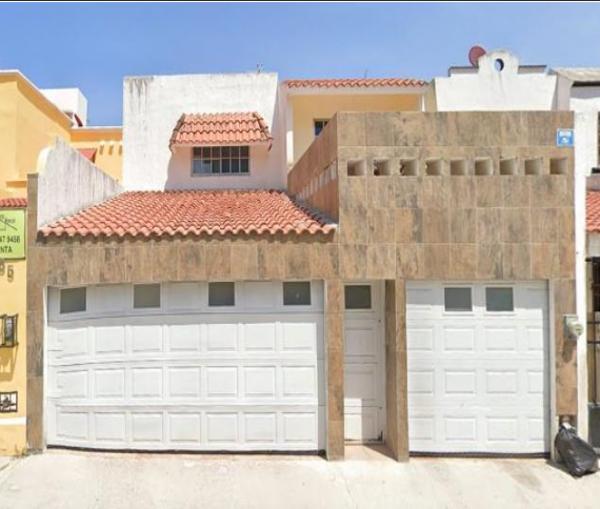 HERMOSA Y LUJOSA Casa en Venta en Santa Fe (Supermanzana 524), Benito Juárez, Quintana Roo