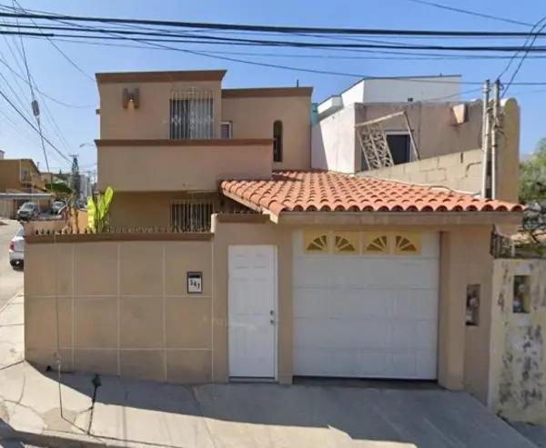 Hermosa Casa en Venta en Playas de Tijuana Sección Costa Azul, Tijuana, Baja California