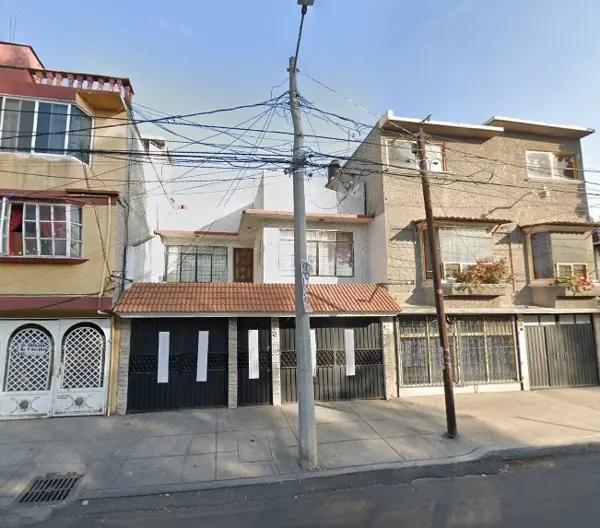 Casa en Venta en San Juan de Aragon, Gustavo A. Madero, Ciudad de México