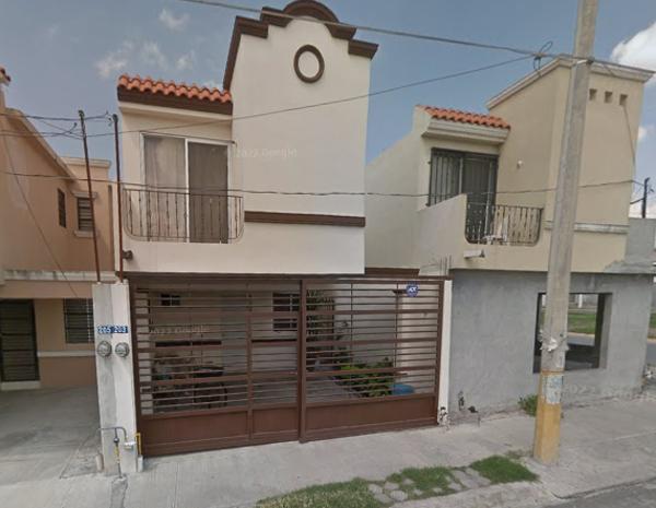 Casa en Venta en Balcones de Santa Rosa, Apodaca, Nuevo León