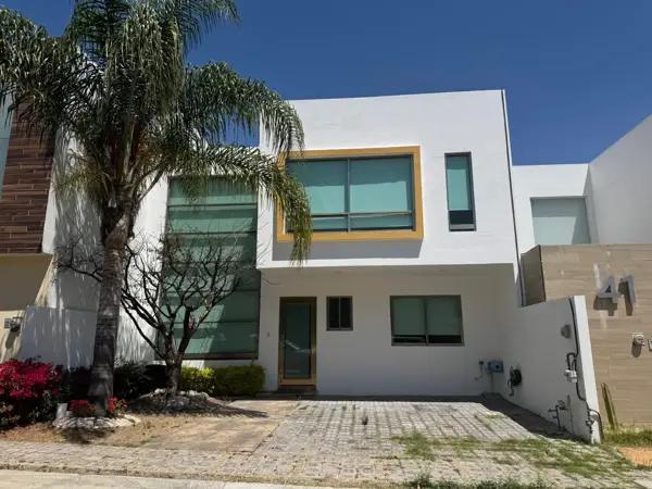 Casa en Renta en Lomas de Angelópolis, San Andrés Cholula, Puebla