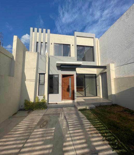 CASA EN VENTA EN TEQUISQUIAPAN