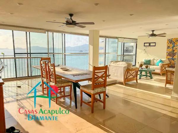 Departamento en Acapulco Dorado con vista a la bahía