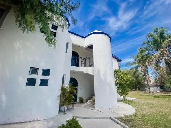 Villa amueblada en renta en St. Andrews, Balvanera Polo & Country Club