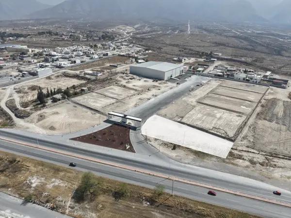 Terreno Comercial sobre Fundadores, Arteaga Coahuila