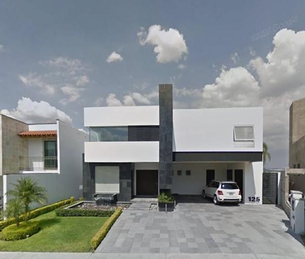 Excelente oportunidad venta de casa de recuperación bancaria