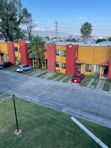 LAS GRANJAS - CASA EN RENTA - CONDOMINIO CON 3 ALBERCAS - SEGURIDAD 24 HRS.