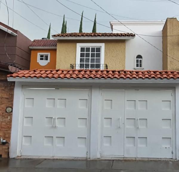 CASA EN VENTA UBICADA EN CONDADO PLUS