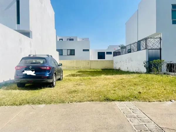 Terreno en Venta en Valle Imperial, Zapopan - Gran Oportunidad, de Inversión!