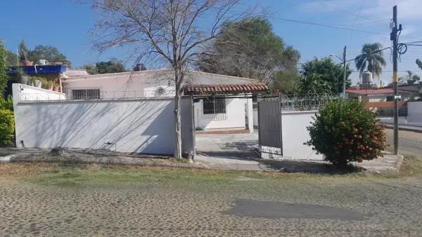 Casa en renta en Jardines Residenciales, Colima, Colima