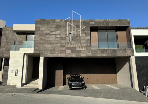 Casa en venta en Castaños del Vergel, Monterrey, Nuevo León