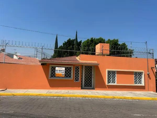 OFICINA EN RENTA EN LA CARCAÑA, MOMOXPAN - IDEAL PARA CONSULTORIO O DESPACHO