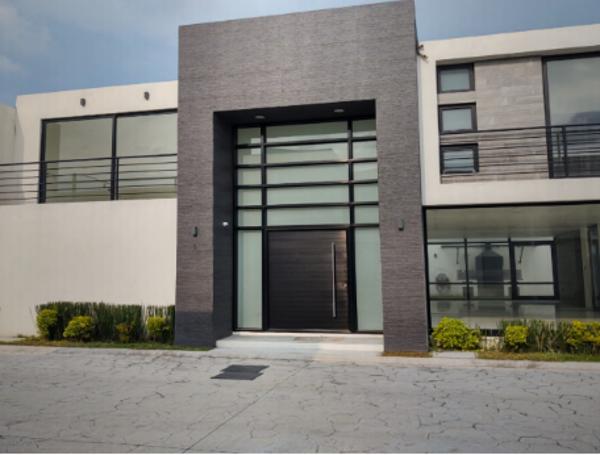 COMPRALE DIRECTO AL BANCO LA CASA DE LUJO UBICADA EN METEPEC EDOMEX.... VISITALA
