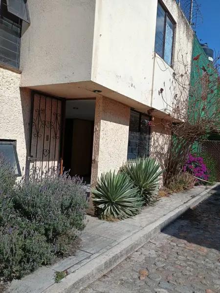 Forjadores en conjunto cerrado, cerca Cruz del sur
