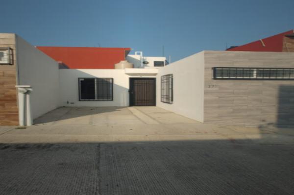 CASA DE ENTREGA INMEDIATA EN PLEYADES, EMILIANO ZAPATA, VERACRUZ