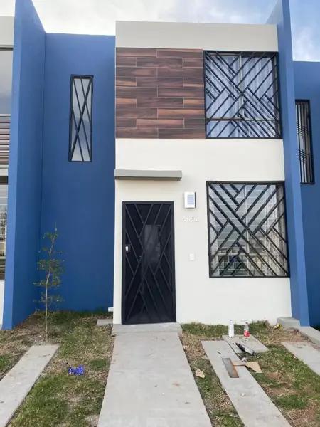 CASA EN VENTA EN COLINAS DE TONALA