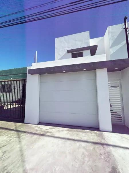 Casa en venta en Rincon Dorado, Tijuana, Baja California