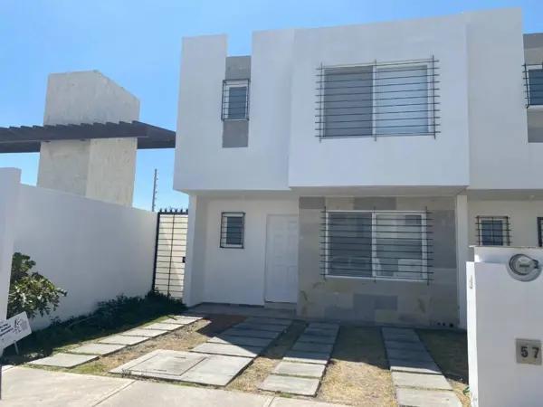 Casa en Condominio con Amenidades en Venta, Tres Cantos Residencial, Querétaro