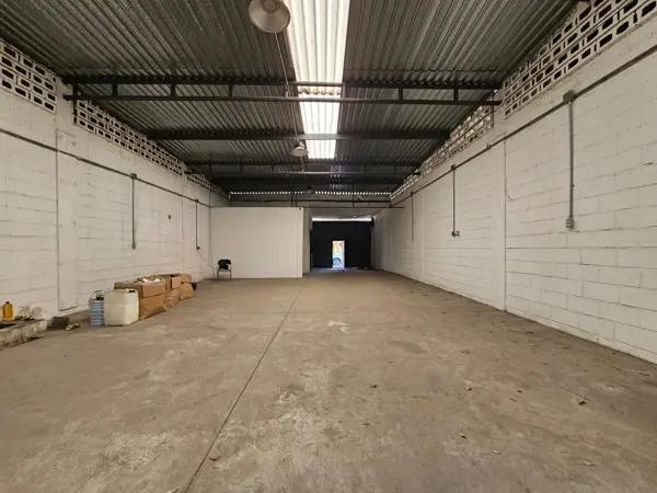 Bodega en Renta en Mitras Centro, Monterrey - Espacio Comercial Estratégico