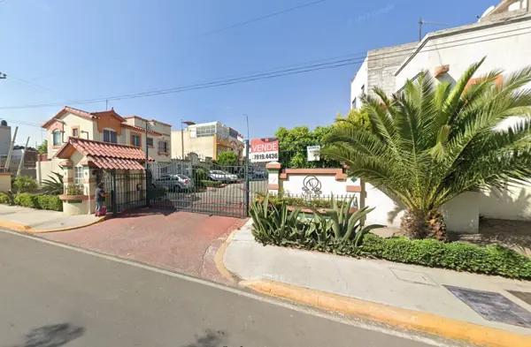 Casa en Venta en Comunidad Cerrada en Tecámac, Edo. México