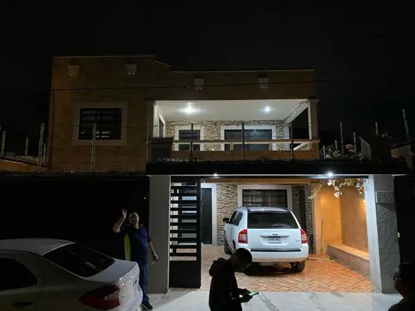 | Bonita casa amueblada en la playa, en renta. |