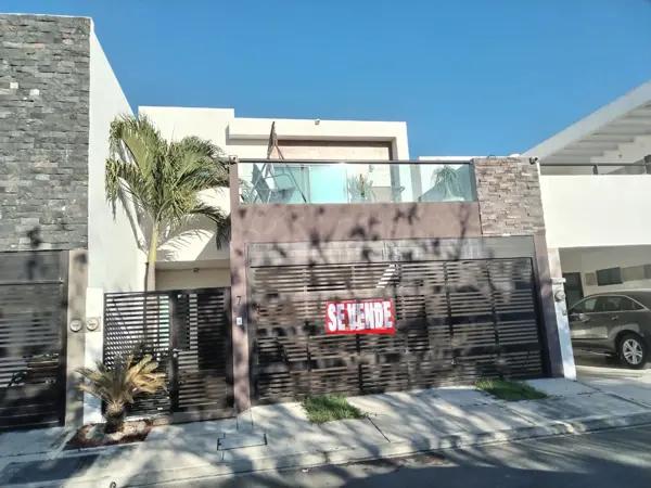 Casa en venta en Lomas de la Rioja, Alvarado, Veracruz de Ignacio de la Llave